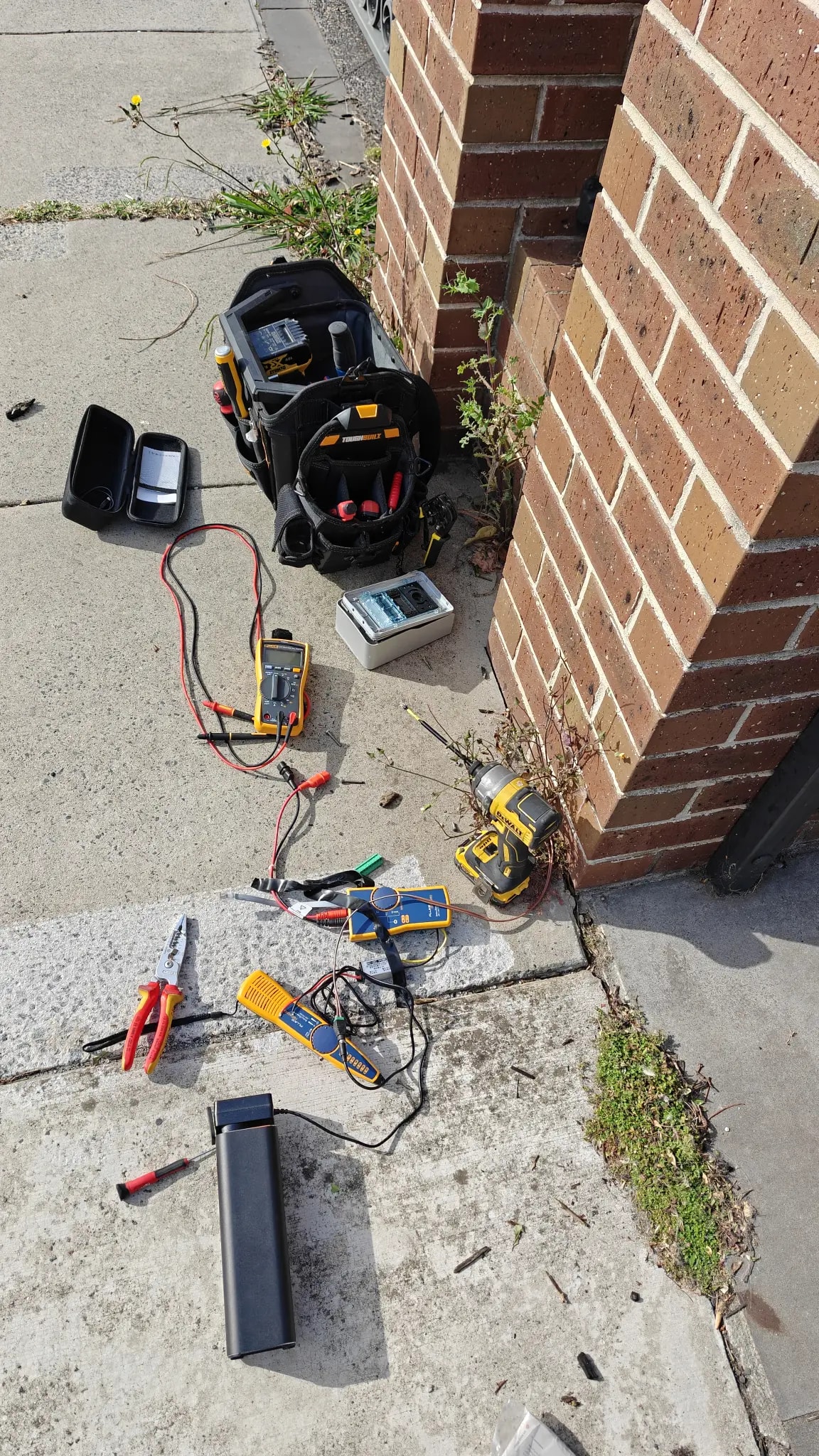 Professional security installation and testing equipment