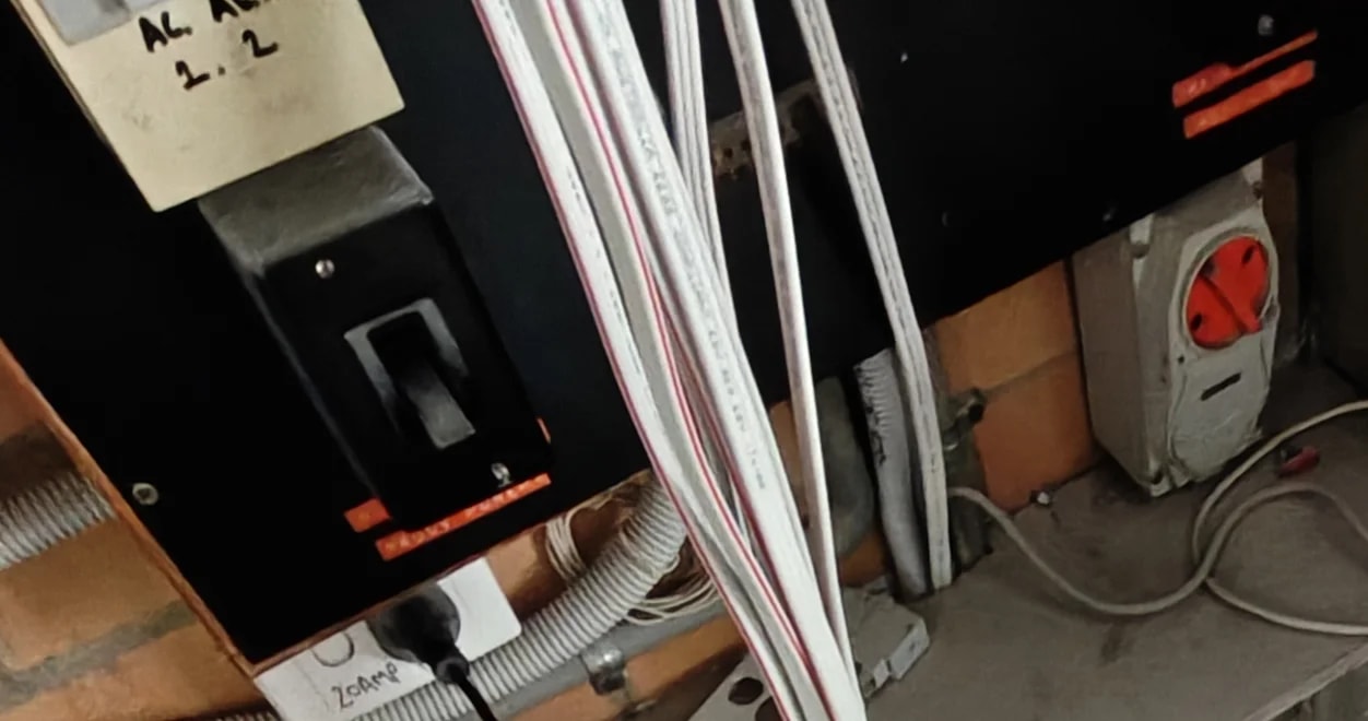 Richmond Showroom 装修阶段的结构化布线预敷设